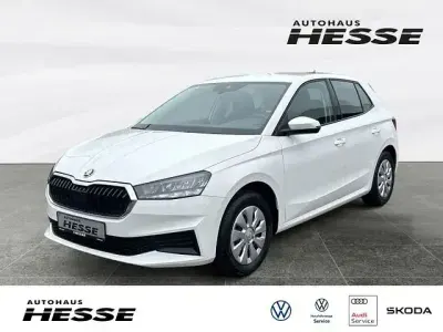 Gebraucht Skoda Fabia Active 65 PS (47 kW) 2023 Candyweiß Kleinwagen