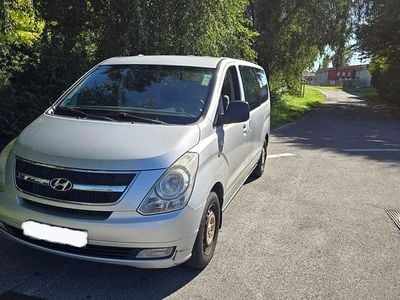 Hyundai H-1