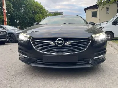 Gebraucht Opel Insignia Edition 136 PS (100 kW) 2018 Schwarz Kombi