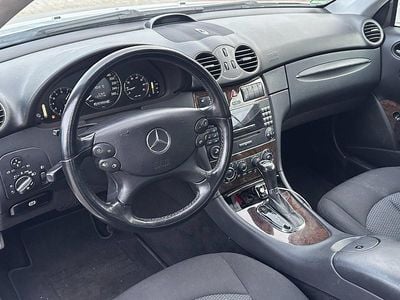 Gebraucht Mercedes CLK280 231 PS (169 kW) 2006 Silber Coupé