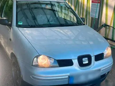 Gebraucht Seat Arosa 60 PS (44 kW) 2004 Silber Kleinwagen