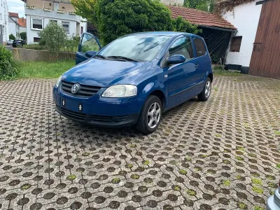 Gebraucht VW Fox 75 PS (55 kW) 2005 Blau Kleinwagen