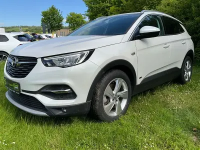 Gebraucht Opel Grandland X Elegance 300 PS (220 kW) 2021 Perlmutt weiss SUV