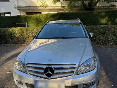 Gebraucht Mercedes C180 Classic 216 PS (158 kW) 2011 Grau Kombi