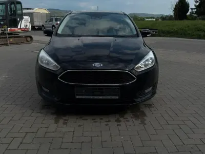 Gebraucht Ford Focus 125 PS (91 kW) 2017 Schwarz Kombi