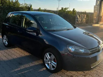 Gebraucht VW Golf VI 122 PS (89 kW) 2010 Blau Kleinwagen