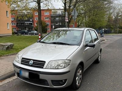 Usata Fiat Punto 60 CV (44 kW) 2004 Argento Utilitaria