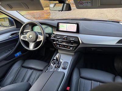 Gebraucht BMW 520 Sport Line 190 PS (139 kW) 2018 Blau Kombi