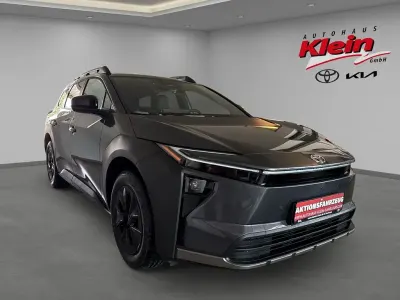 Neu Toyota bZ4X 164 kW (224 PS) 2026 Grau SUV