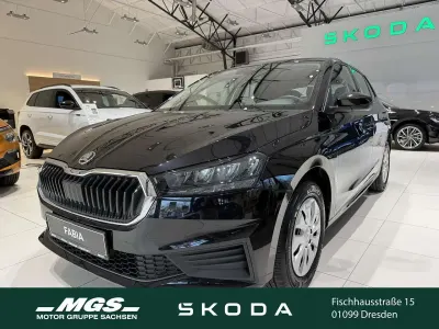 Gebraucht Skoda Fabia Active 65 PS (47 kW) 2023 Schwarzmagic perleffekt Kleinwagen