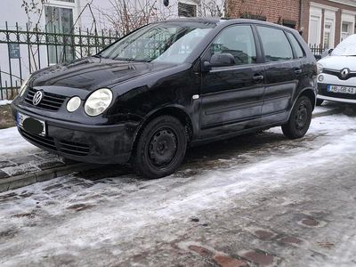 Schwarz Gebraucht 2002 VW Polo Kleinwagen | 1.700 €