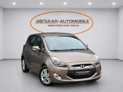 Gebraucht Hyundai ix20 Edition 116 PS (85 kW) 2014 Braun Kleinwagen