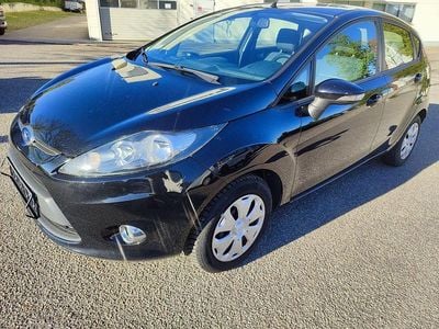 Usata Ford Fiesta Titanium 82 CV (60 kW) 2012 Nero Berlina