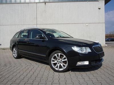 Gebraucht Skoda Superb 170 PS (125 kW) 2010 Schwarzmagic perleffekt Kombi