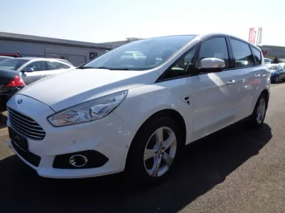 Gebraucht Ford S-MAX Trend 120 PS (88 kW) 2016 Frostweiß Van / Kleinbus