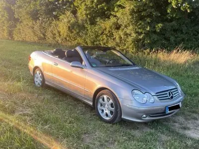 Gebraucht Mercedes CLK240 Elegance 170 PS (125 kW) 2005 Schwarz Cabrio