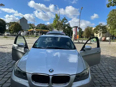 Używany BMW 320 184 KM (135 kW) 2011 Srebrny Sedan/Limuzyna