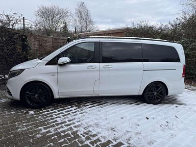 Gebraucht Mercedes V250 Edition 190 PS (139 kW) 2015 Weiß Van / Kleinbus