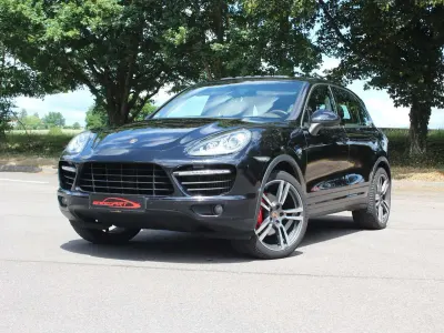 Gebraucht Porsche Cayenne 239 PS (175 kW) 2010 Tiefschwarzmetallic SUV