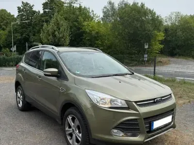 Gebraucht Ford Kuga 182 PS (133 kW) 2014 Braun SUV
