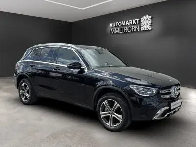 Gebraucht Mercedes GLC300e AMG 320 PS (235 kW) 2021 Schwarz SUV