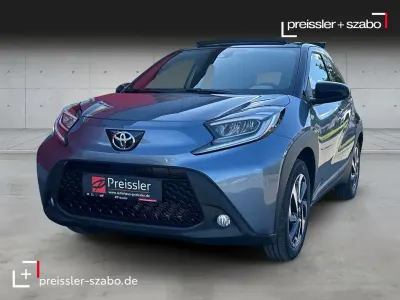 Neu Toyota Aygo X 72 PS (52 kW) 2025 Blau SUV
