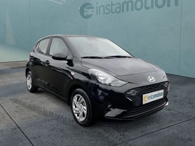 Gebraucht Hyundai i10 Select 67 PS (49 kW) 2024 Schwarz Kleinwagen
