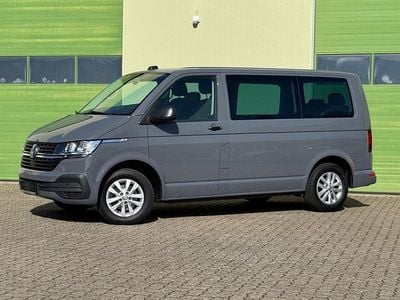 Gebraucht VW Multivan Family 150 PS (110 kW) 2021 Grau Van