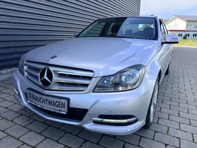 Gebraucht Mercedes C180 Avantgarde 156 PS (114 kW) 2011 Iridiumsilber Limousine