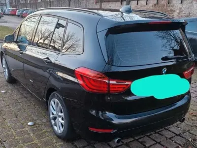 Gebraucht BMW 220 Gran Tourer 190 PS (139 kW) 2019 Schwarz Van / Kleinbus