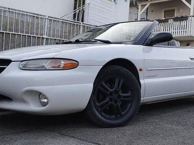 Usata Chrysler Stratus 163 CV (119 kW) 1996 Bianco Cabrio