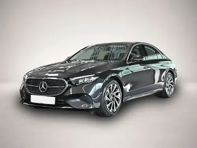 Gebraucht Mercedes E300 204 PS (150 kW) 2025 Grau Limousine