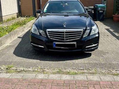 Second-hand Mercedes E250 Avantgarde 204 CP (150 kW) 2010 Negru Berlinǎ