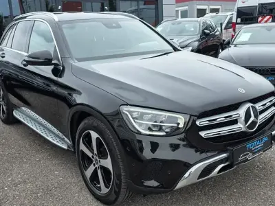 Gebraucht Mercedes GLC220 194 PS (142 kW) 2021 Schwarz SUV