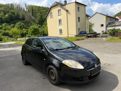 Gebraucht Fiat Bravo 90 PS (66 kW) 2009 Schwarz Kleinwagen