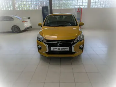 Neu Mitsubishi Space Star Select+ 71 PS (52 kW) 2025 Gelb Kleinwagen