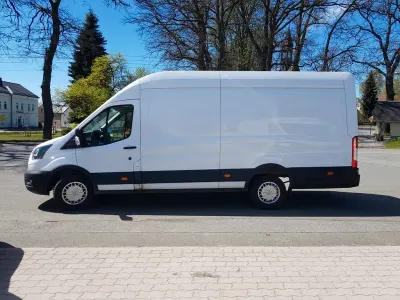 Second-hand Ford Transit 131 CP (96 kW) 2024 Alb Berlinǎ