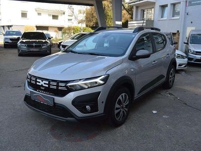 Gebraucht Dacia Sandero Expression 91 PS (66 kW) 2023 Grau Limousine