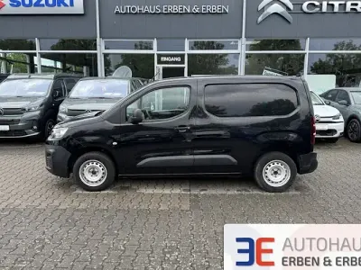 Gebraucht Citroën Berlingo 102 PS (75 kW) 2022 Schwarz Van / Kleinbus