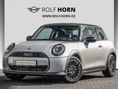 Gebraucht Mini Cooper Classic 156 PS (114 kW) 2024 Melting silver metallic Kleinwagen