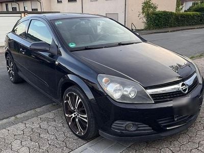 Opel Astra GTC