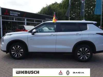 Neu Mitsubishi Outlander P-HEV Diamant Edition 306 PS (225 kW) 2026 Weiß SUV