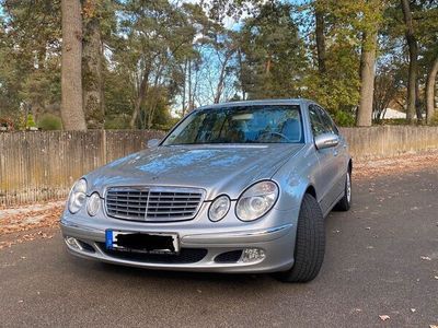 Mercedes E240