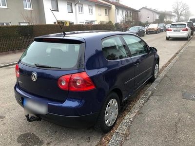 Gebraucht VW Golf V 75 PS (55 kW) 2005 Blau Kleinwagen