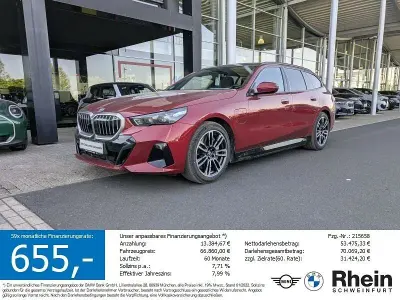Gebraucht BMW 550e M Sport 313 PS (230 kW) 2025 Rot Kombi