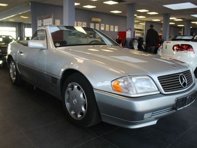 Silber (metallic) Gebraucht 1995 Mercedes SL280 Cabrio | 26.980 €