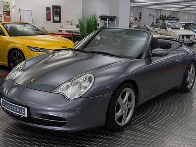 Porsche 911 Carrera 4 Cabriolet