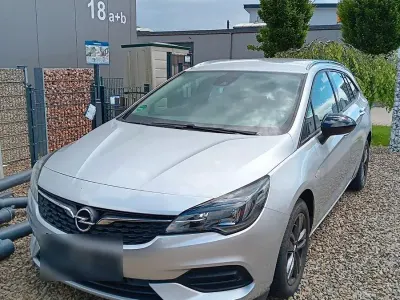 Gebraucht Opel Astra Edition 122 PS (89 kW) 2020 Silber Kombi
