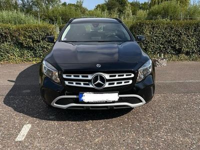 Mercedes GLA180
