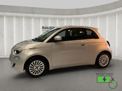 Gebraucht Fiat 500e Basis 69 kW (95 PS) 2024 Weiß Kleinwagen
